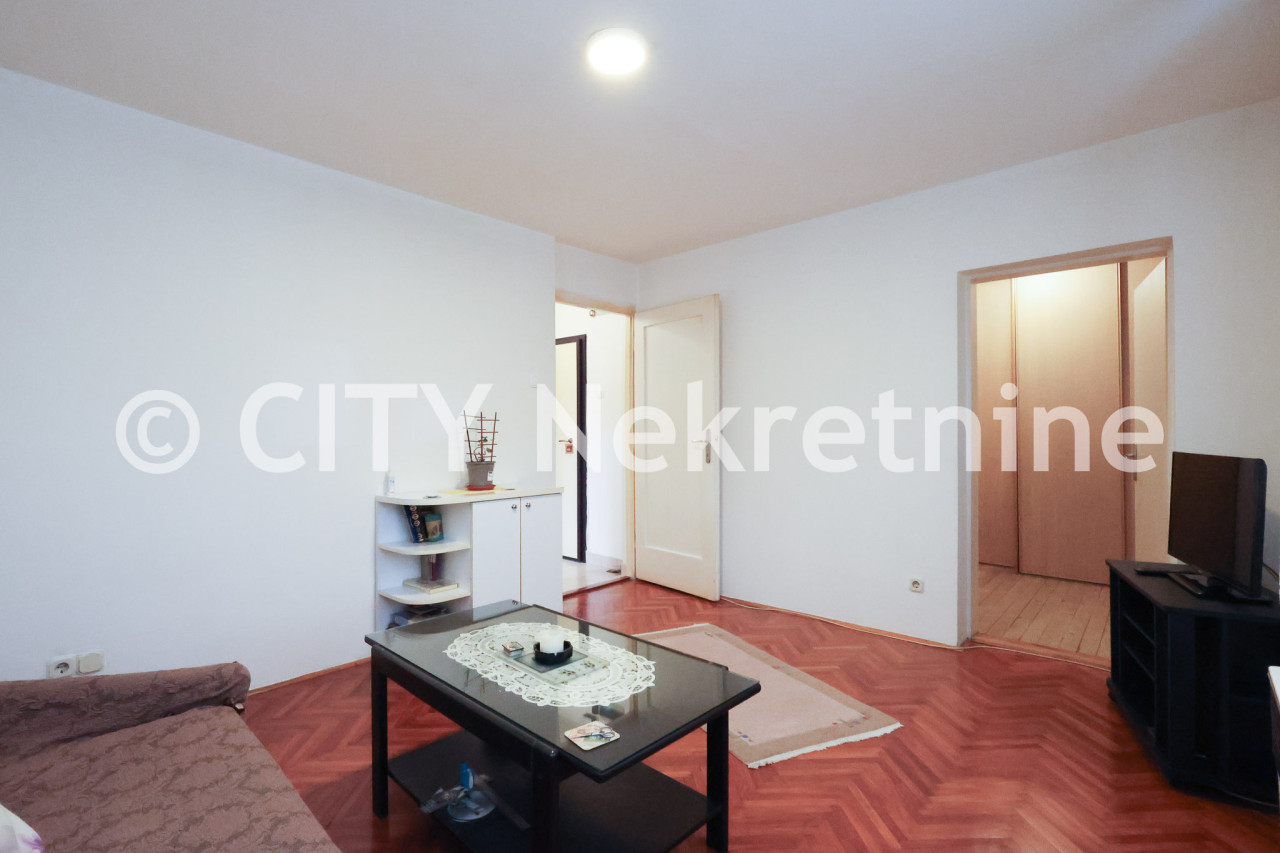 Jednosoban stan - Centar - Višnjik - 33 m2 photo 5