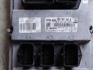 KOMPJUTER MOTORA AUDI Q7 4M