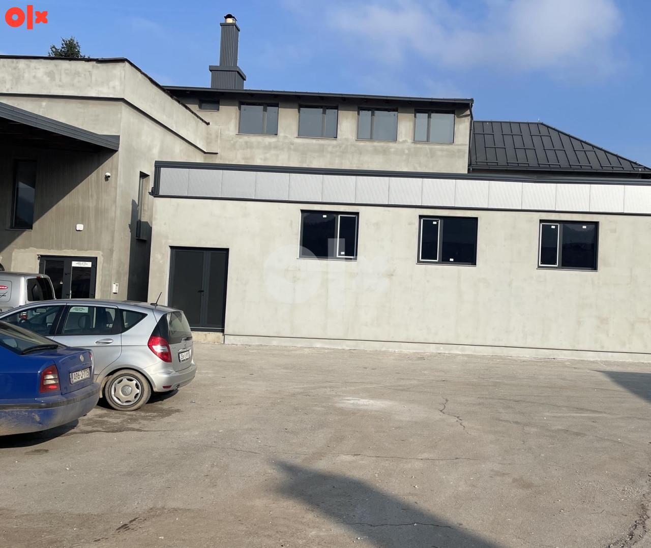 Poslovni prostor/Poslovni objekat/Kancelarije/Ilijaš 20-2000m2 2