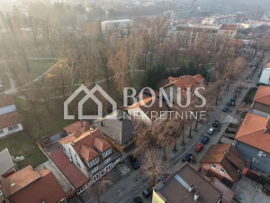 Kuća sa poslovnim prostorom i pomoćnim objektima photo 5