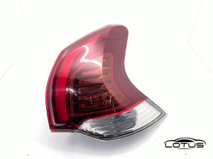 Desna štoplampa Peugeot 3008 2013-2016