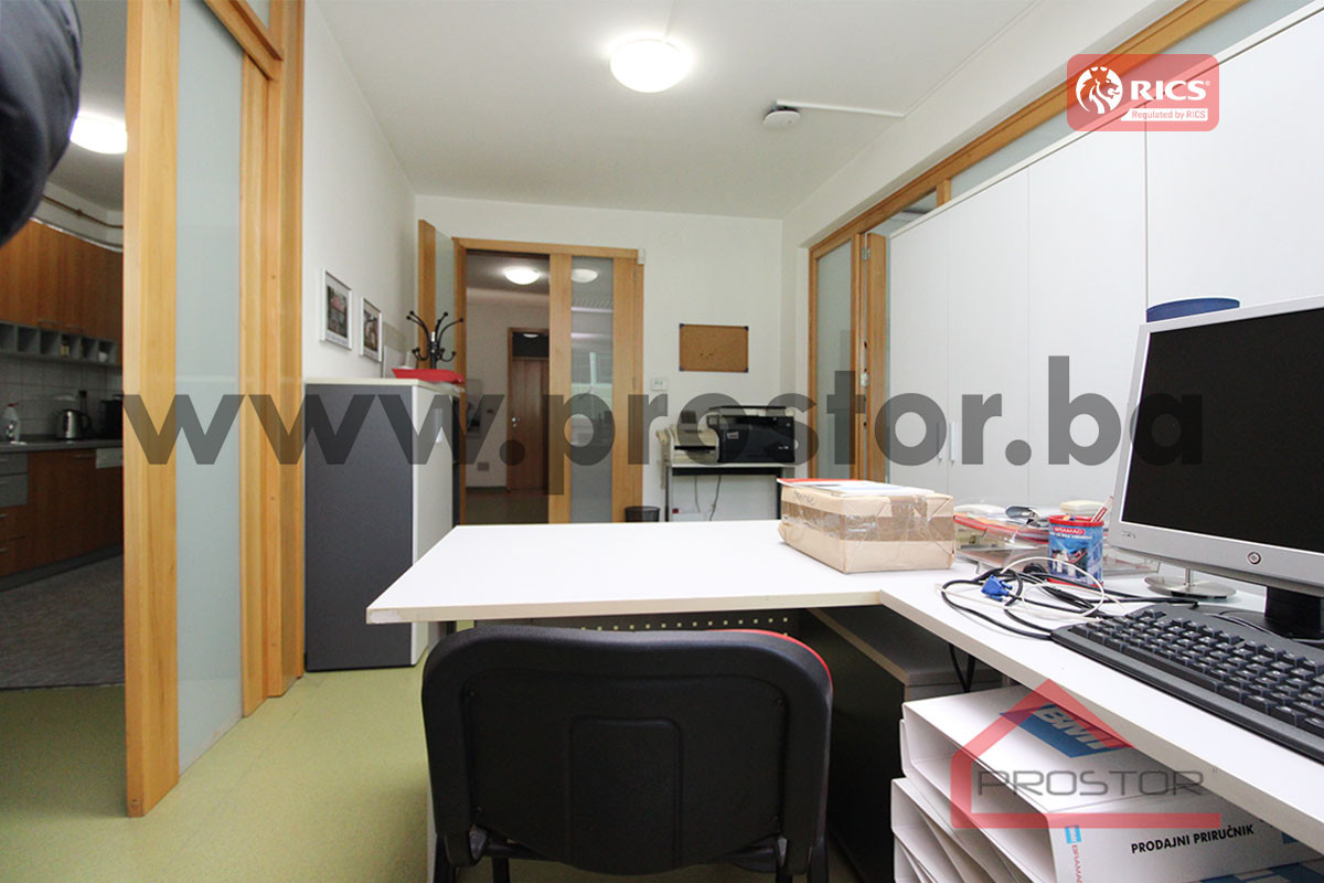 PROSTOR Izdaje: Poslovni prostor 168m2, Skenderija 11