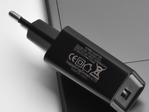 Crni USB Punjač 5V 1A - Adapter za Mobitel