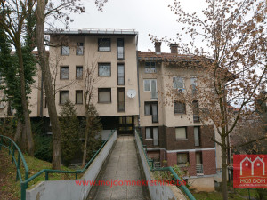 Trosoban stan sa balkonom 68m2 na Vracama