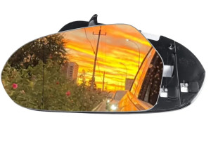 Staklo ogledalo retrovizora Audi A6 L+D na Stanju