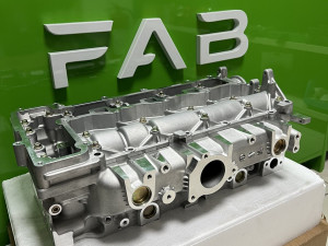 GLAVA MOTORA DIJELOVI BOXER JUMPER FOCUS VIVARO DUCATO PROACE