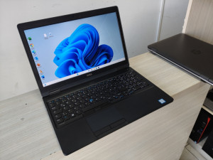 LAPTOP DELL I7 7820HQ 2.9GHz 16GB SSD 512G NVIDIA 2GB DDR5 TOUCH