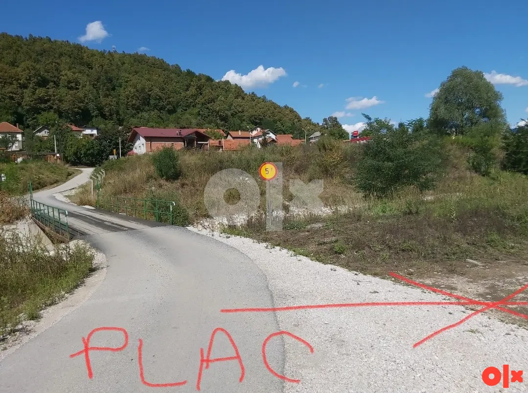 SIMIN HAN TUZLA 746m GRAĐEVINSKI PLAC ZEMLJIŠTE 4