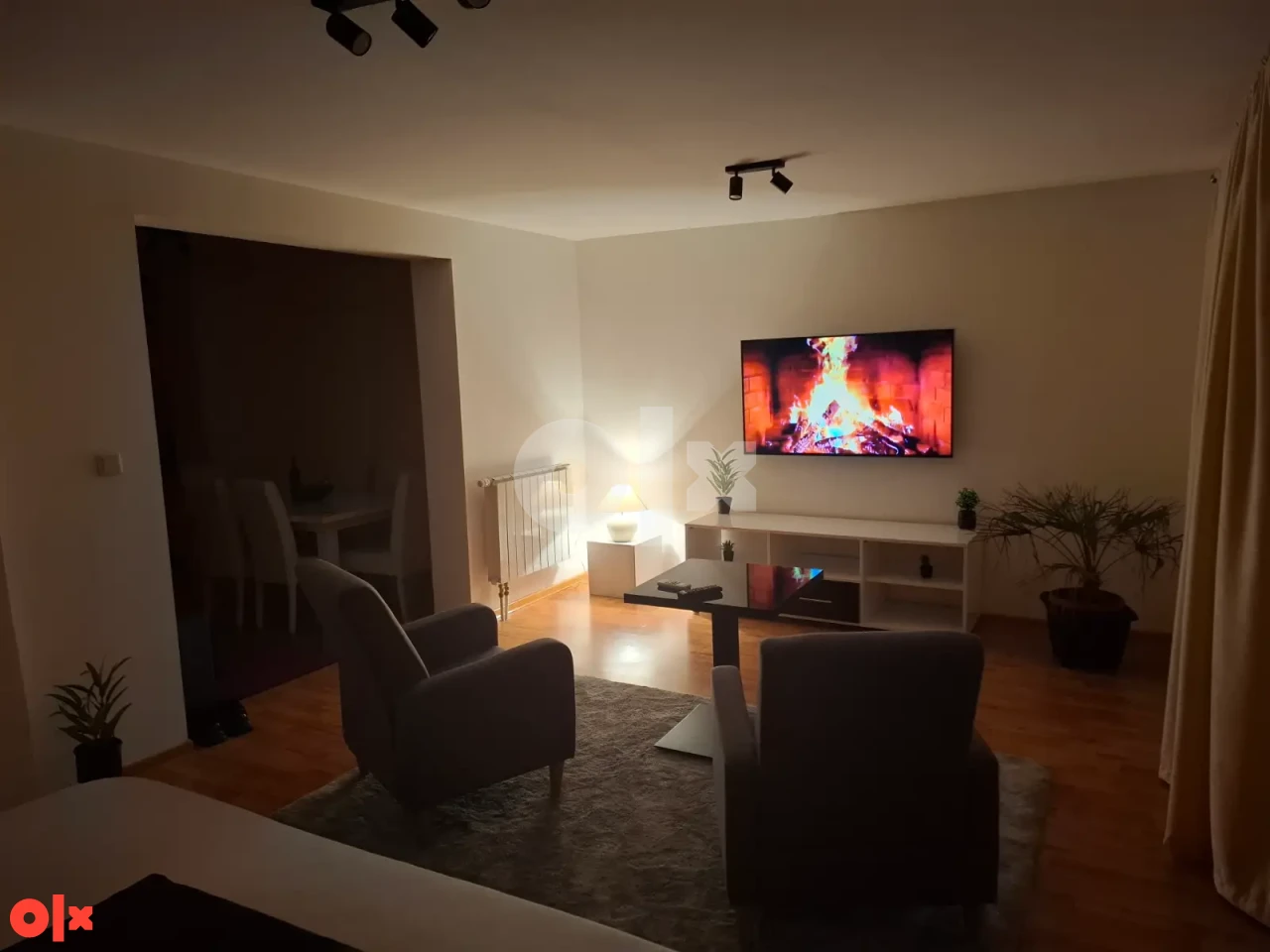 Stan na dan Stup bulevar Sarajevo sa garažom, 062 825 401 2