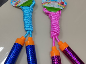 Strik uže za preskakanje igra igračke