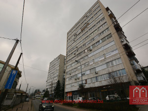 Dvosoban renoviran stan 65m2 Kosevo