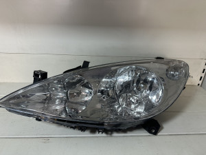 Peugeot 307 Far L. Peugeot 307