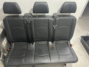 MERCEDES VITO SJEDISTA SA POJASEVIMA I NOSACIMA