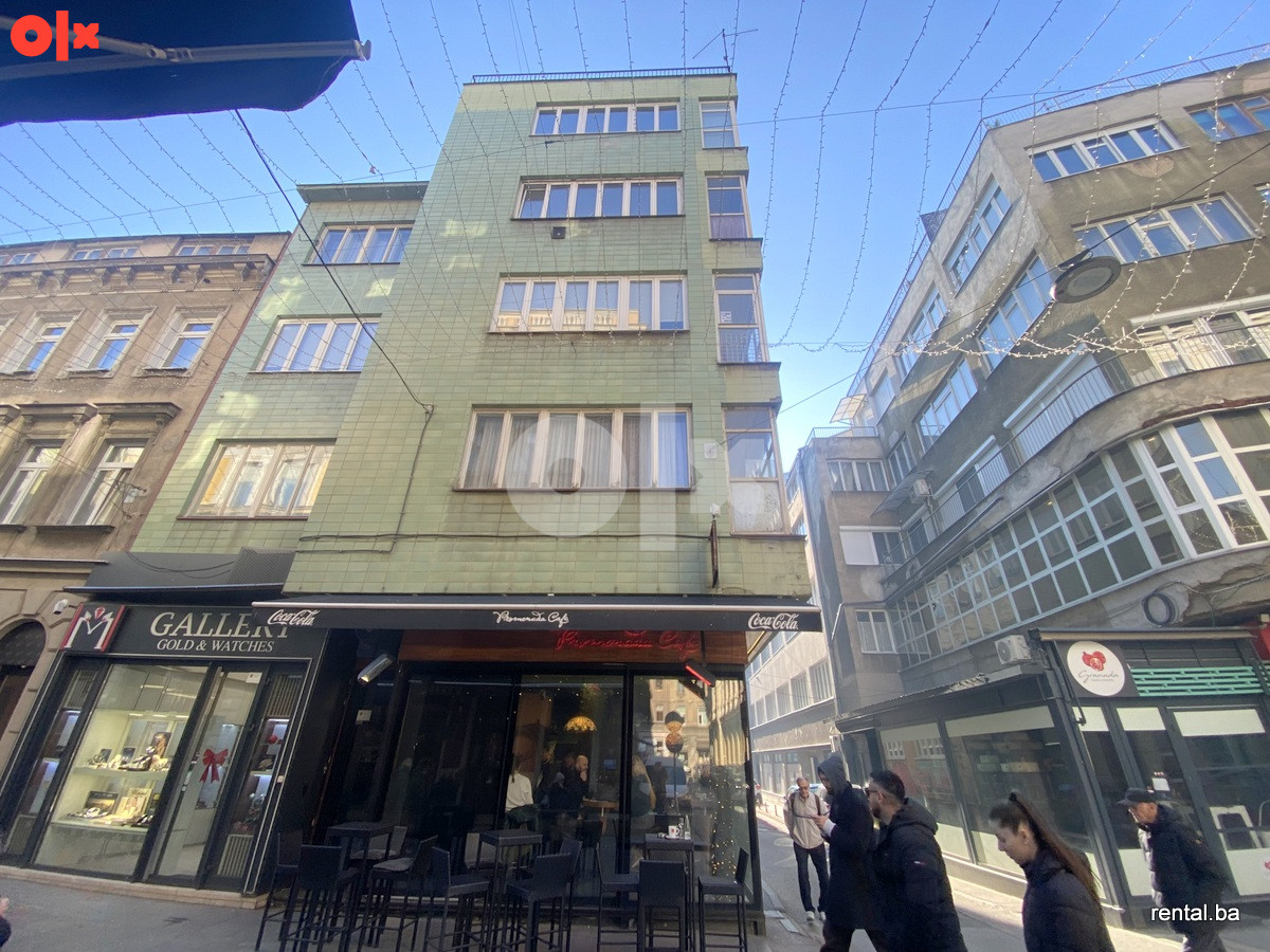 Luksuzni trosoban stan najam Centar Sarajevo 18
