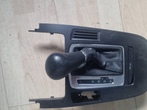 Rucica mjenjaca audi a5 2008 god