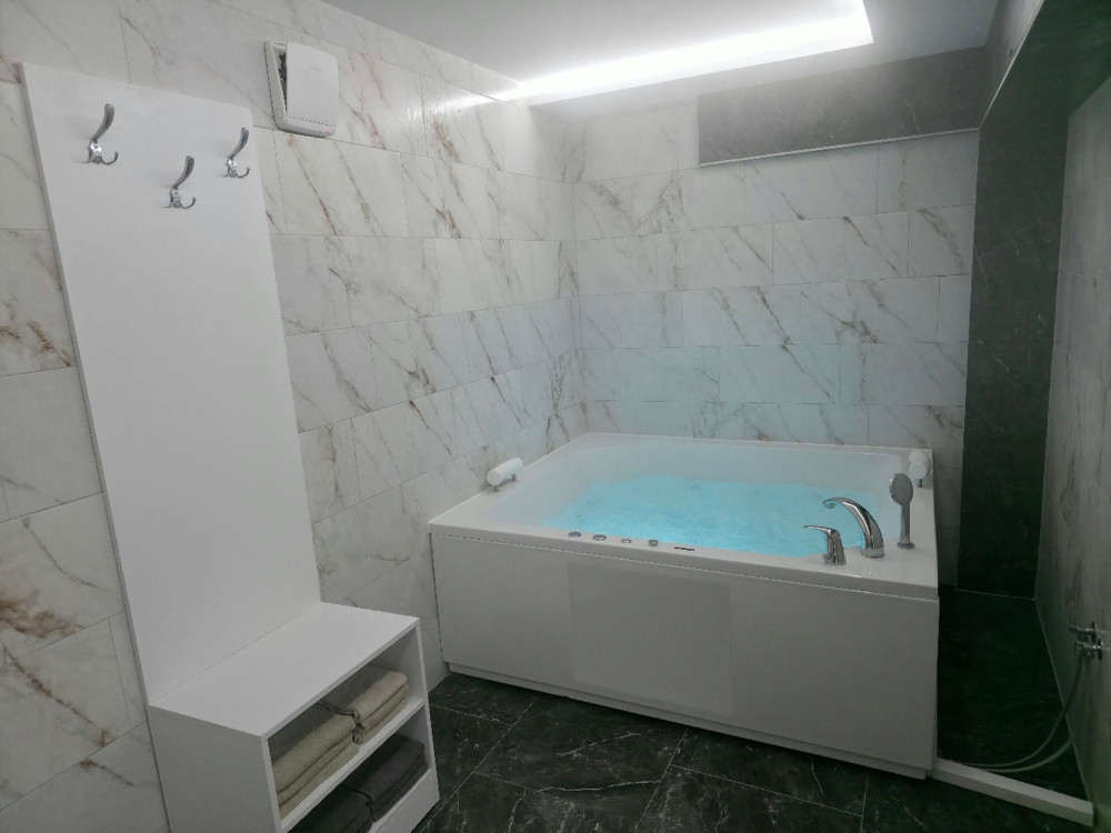 Stan na dan Lux Tara Pale Jahorina jacuzzi 75m2 10