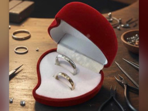 Burme vere zlatno zlatne bijelo zuto rucni rad srebro srebrene