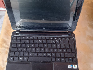 HP Mini (Crveni) - Odlično očuvan - Iz Njemačke laptop