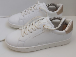 Ženske patike Tommy Hilfiger original Broj 36