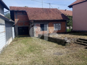 Kuća, 71 m², Brčko