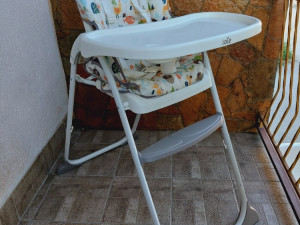 HRANILICA  ZA BEBE STOLICA DJECU     J O I E  ekstraa