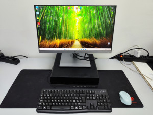 Racunar HP Elitedesk I7 6700 16GB 500GB SSD + HP Monitor E223