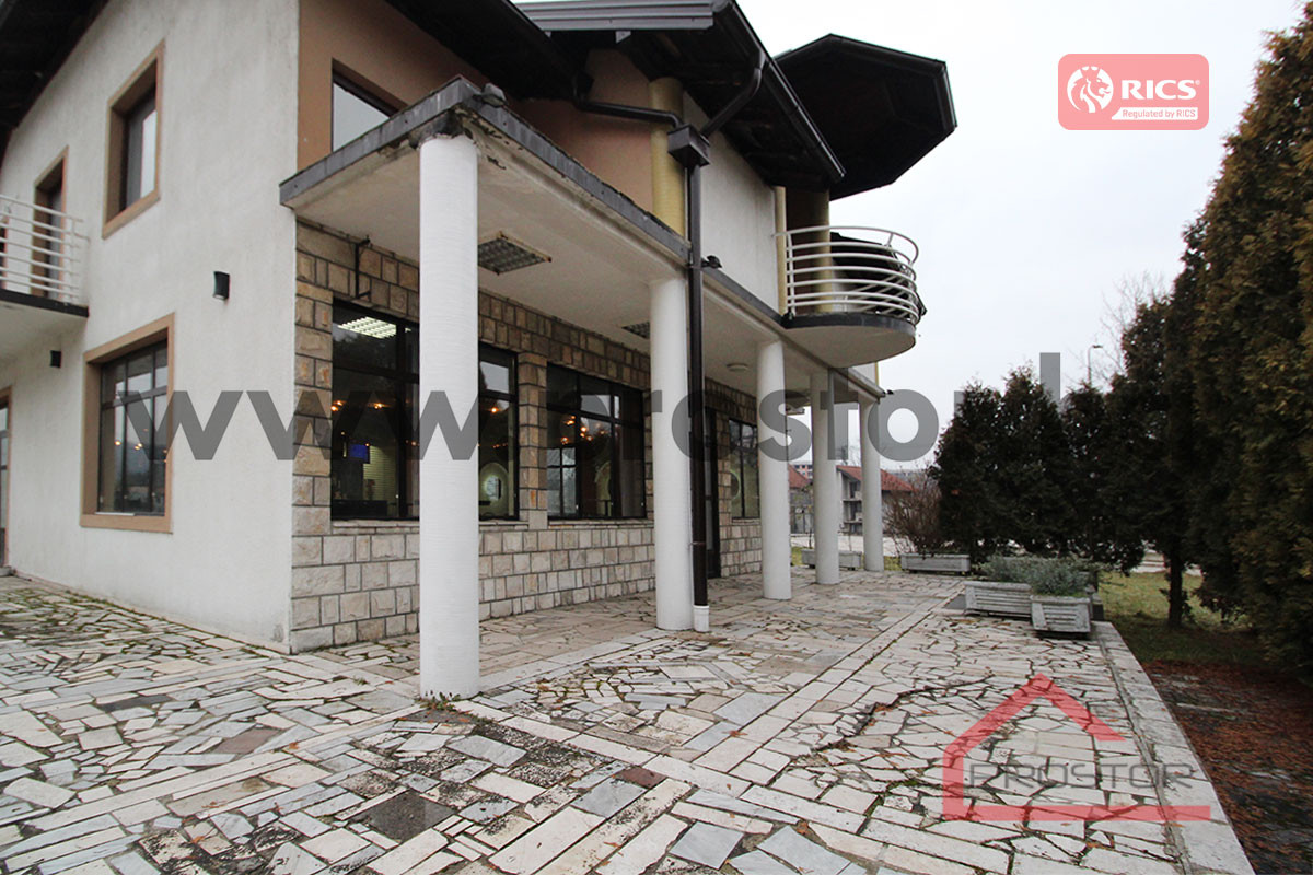 PROSTOR izdaje: Poslovni prostor, 82m2, Lukavica 10