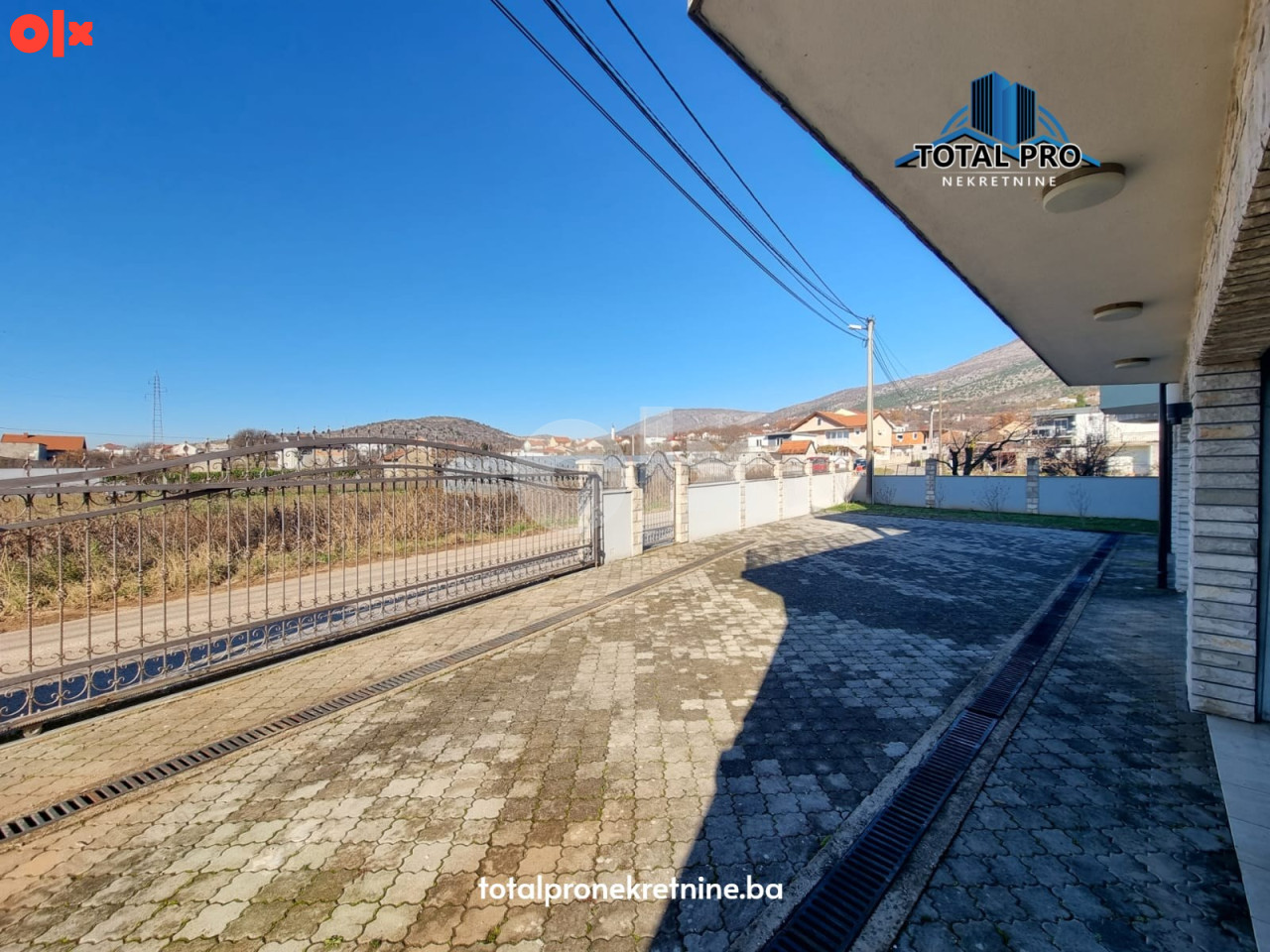 TOTAL PRO/ Vila s bazenom 500 m2 / Blagaj 9