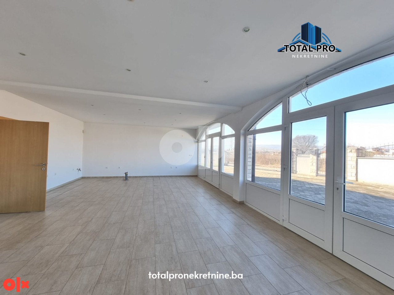 TOTAL PRO/ Vila s bazenom 500 m2 / Blagaj 15