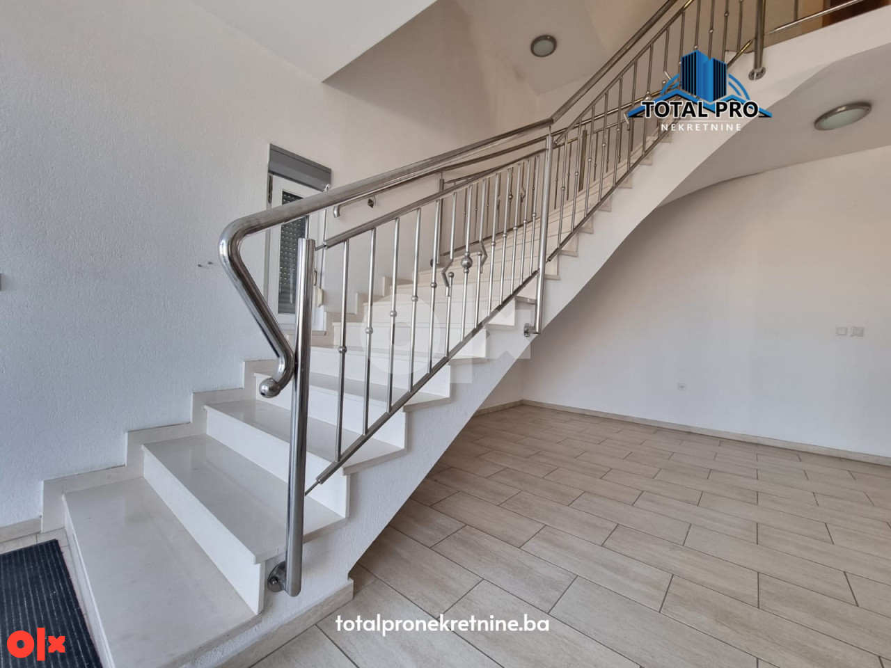 TOTAL PRO/ Vila s bazenom 500 m2 / Blagaj 17