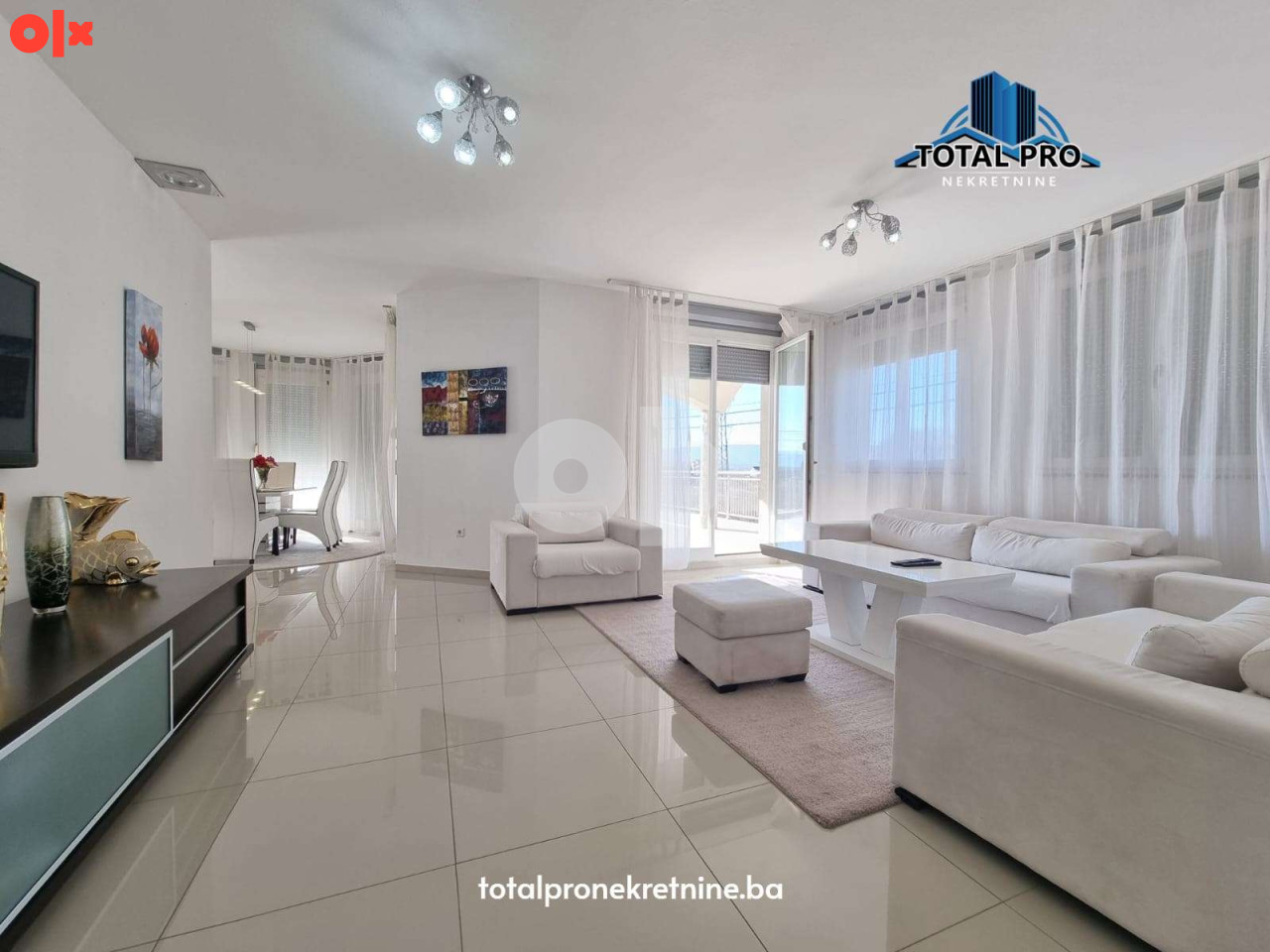 TOTAL PRO/ Vila s bazenom 500 m2 / Blagaj 19