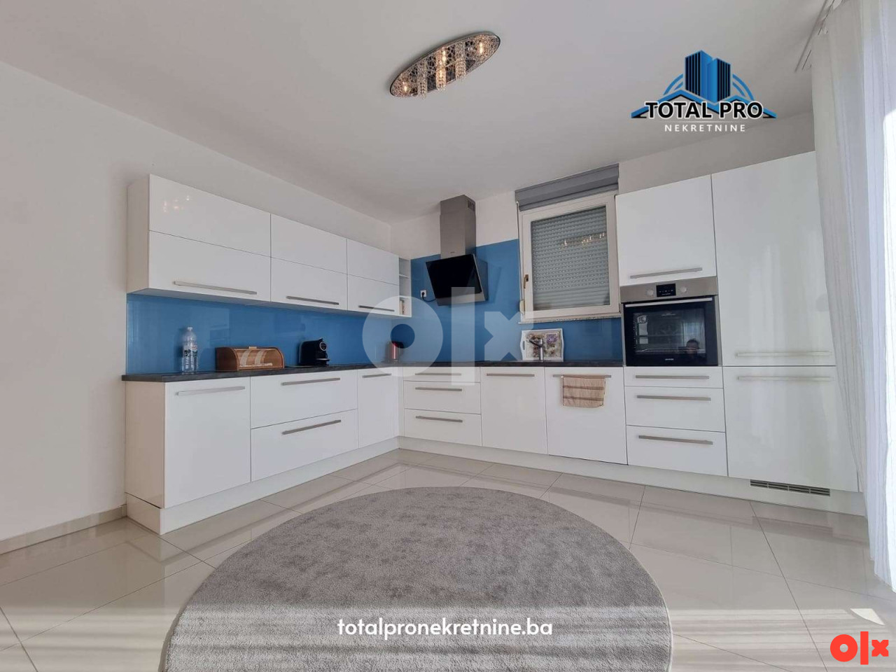 TOTAL PRO/ Vila s bazenom 500 m2 / Blagaj 22