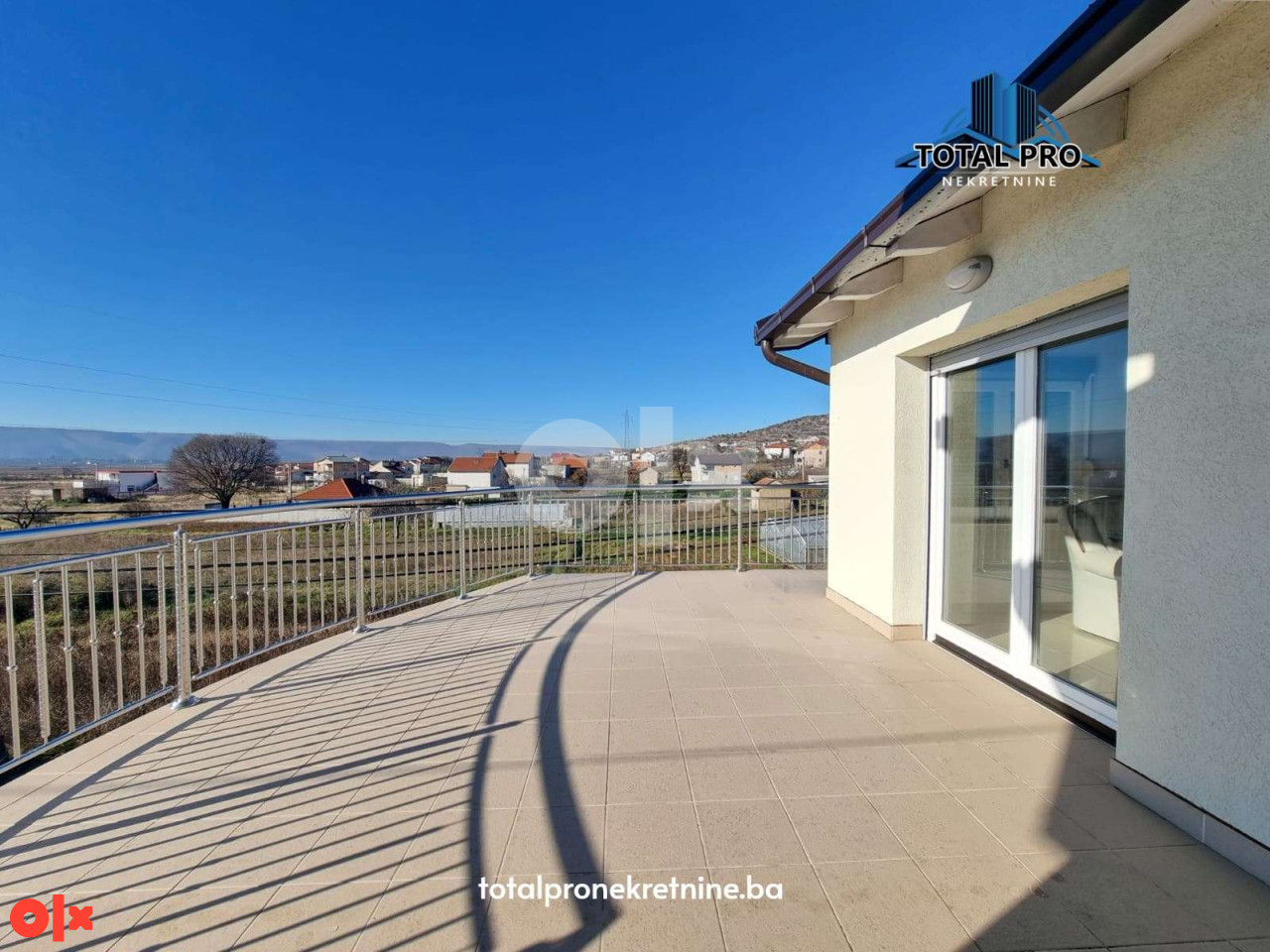 TOTAL PRO/ Vila s bazenom 500 m2 / Blagaj 25