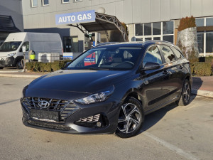 Hyundai i30 cw 1.5 DPI 6 M/T 2021 garancija