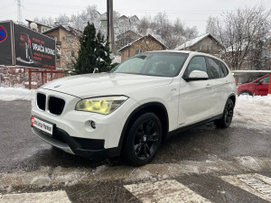 BMW X1 18d xDRIVE 4x4*xLINE package*FACELIFT*AUTOMATIK*NAVI*XENON