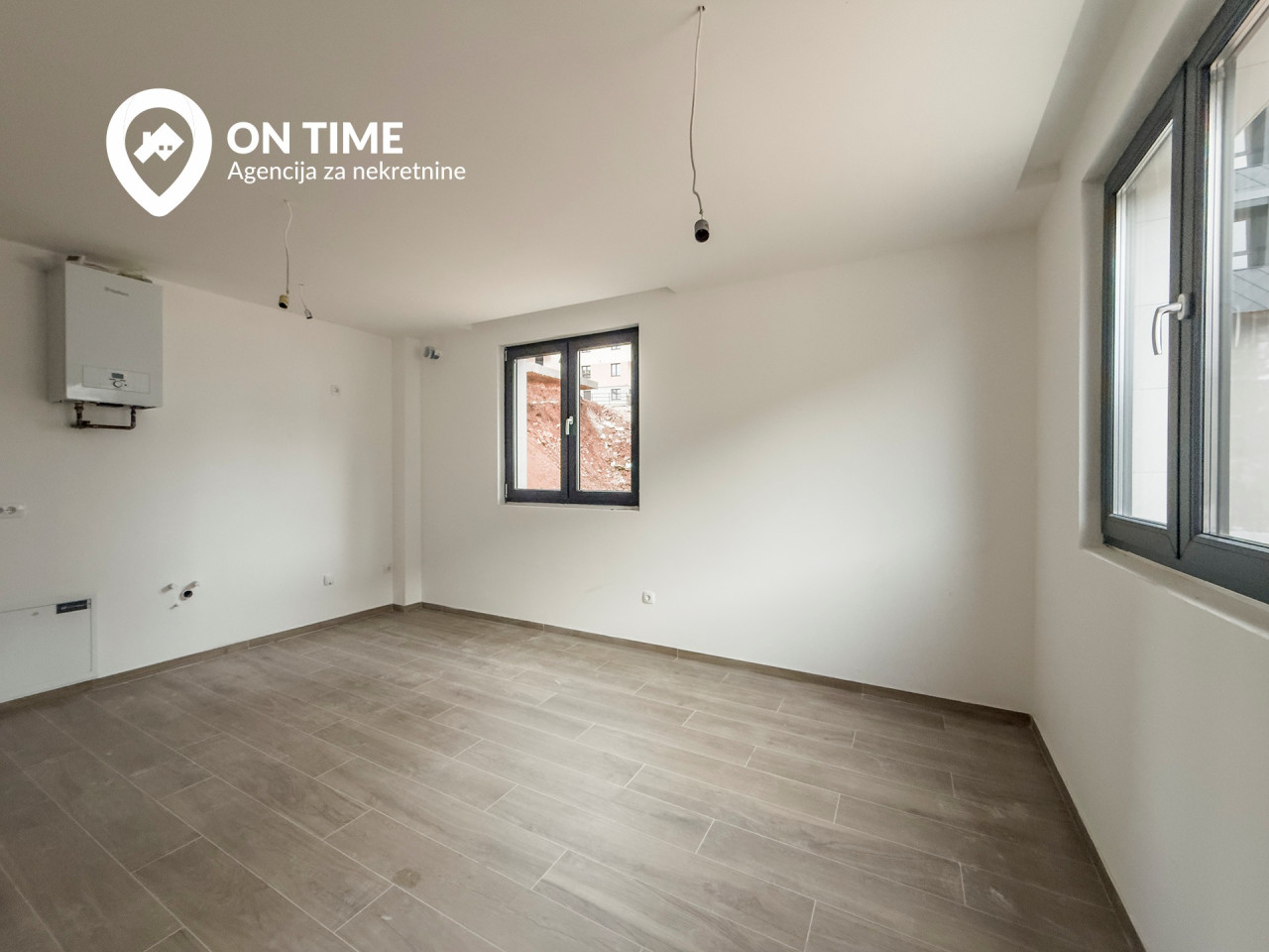 ON TIME prodaje: Dvosoban Apartman Jahorina - Više