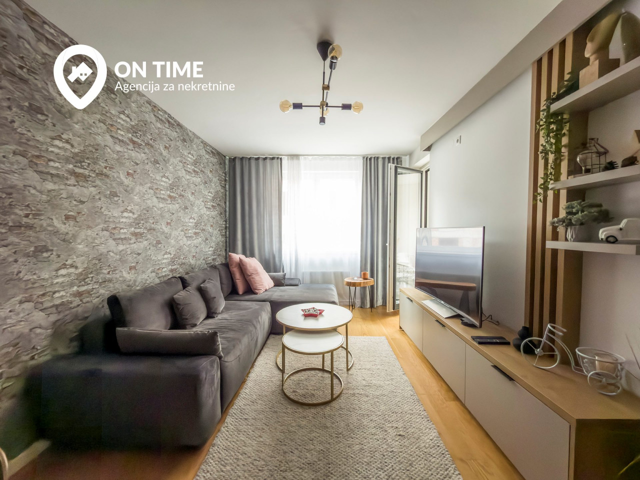 ON TIME prodaje: Dvosoban Apartman Jahorina 4