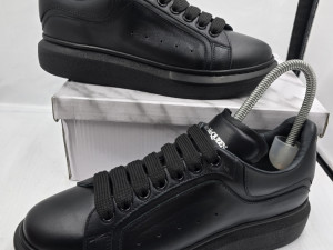 PATIKE ALEXANDER MCQUEEN