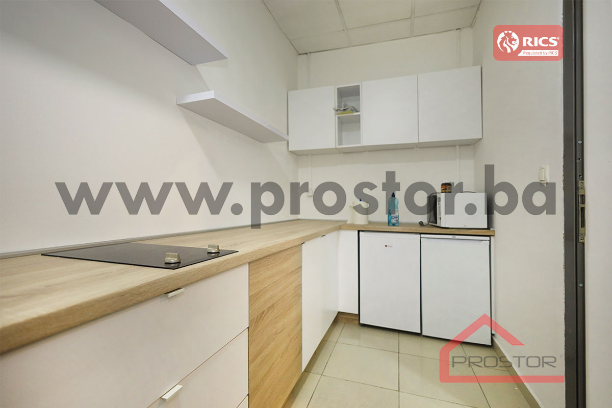 PROSTOR izdaje: Poslovni prostor, Pofalići 10