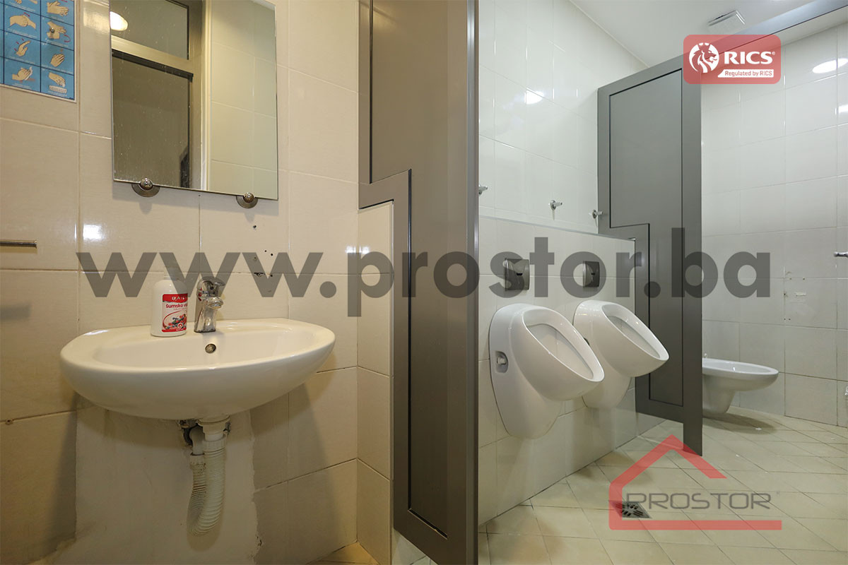 PROSTOR izdaje: Poslovni prostor, Pofalići 12