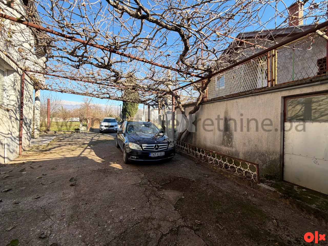 Dvije kuće sa garažama u naselju Buna, Mostar 3