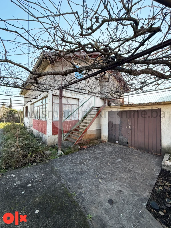 Dvije kuće sa garažama u naselju Buna, Mostar 5