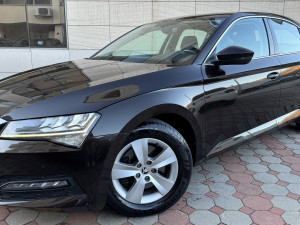 ŠKODA Superb 2.0 DSG "STYLE" Full LED Navi Keyless Facelift 2020
