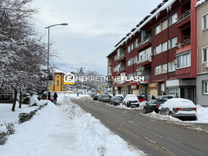 FLASH: Trosoban stan - ZENICA - Centar / Fakultetska