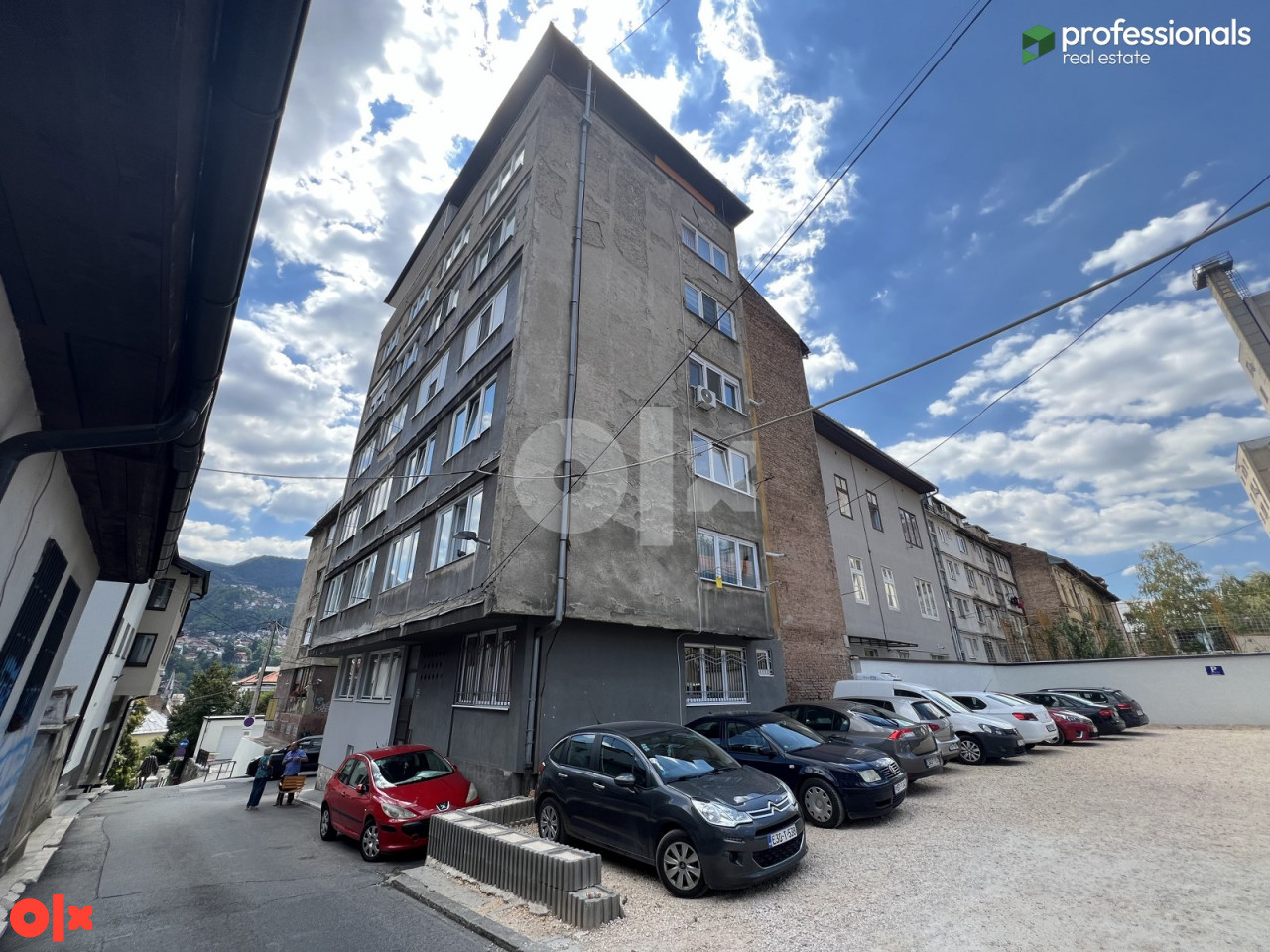Trosoban stan Centar Sarajevo 25