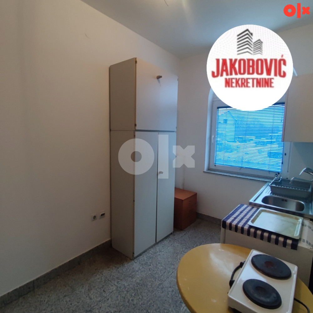 Moderno uredjen poslovni objekat 9