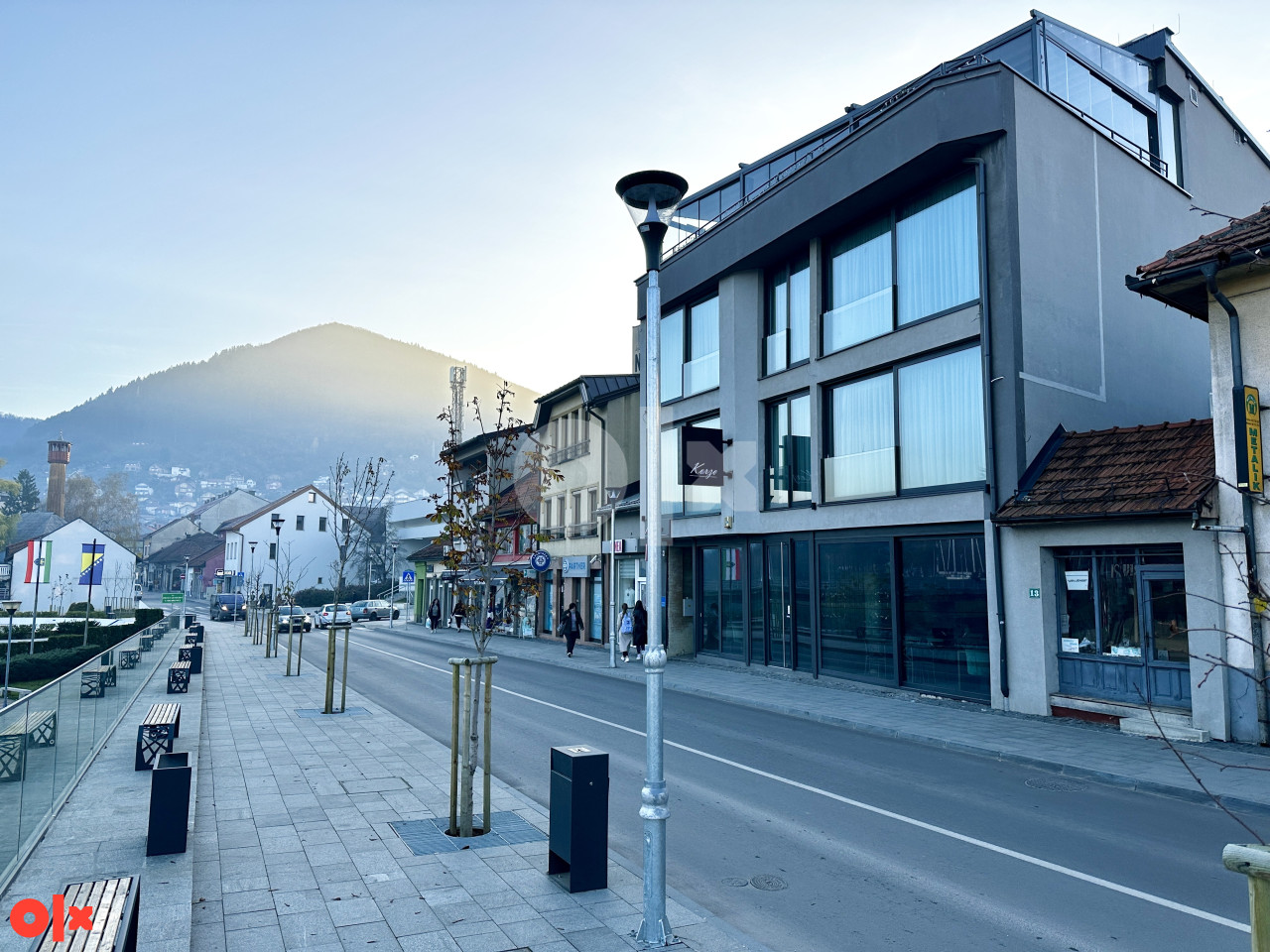 TRIMMO/Stambeno-poslovni objekat Korzo-Visoko/698 m2/TOP lokacija 2
