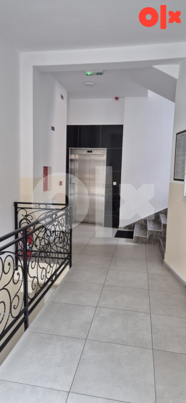 Stan 51m2 Bijeljina, centar 9