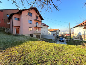 CASA MIA / Kuća 239m2 / Zemljište 950m2 / Aneks / Novi grad