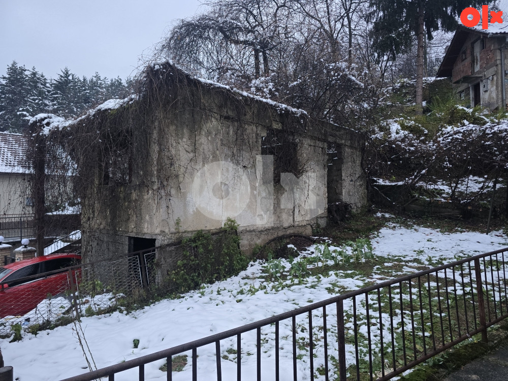 Devastirana kuća, Vraca, Spomen park, 50 m² osnova, 235 m² dvorište - Widok 4